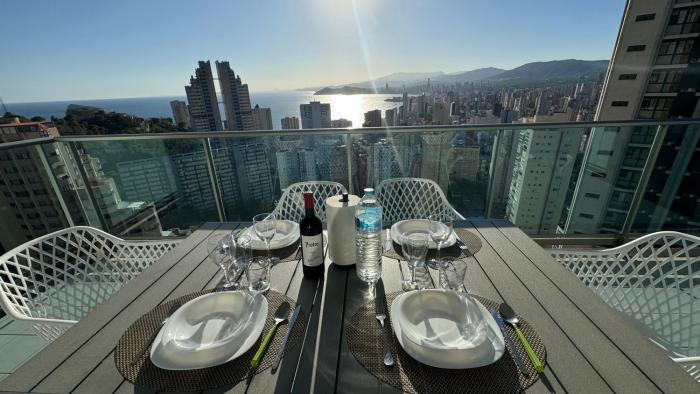 Benidorm Sky 18