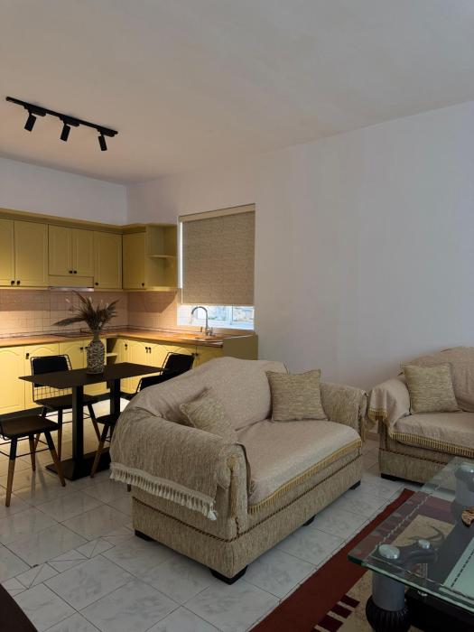 Deli Apartment