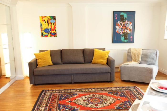 F3 New Flat in Central London