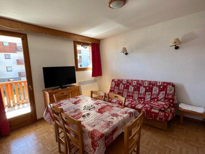 Appartement 3 pièces avec balcon et parking pour 6 personnes - FR-1-504-599