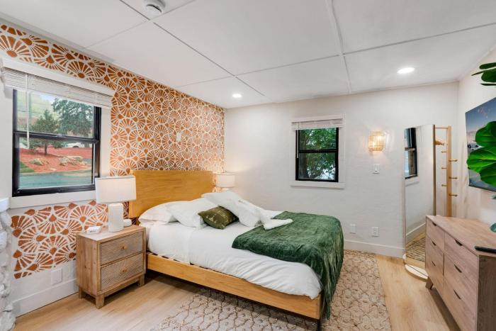 Cozy Studio in Manitou Springs Walk Downtown