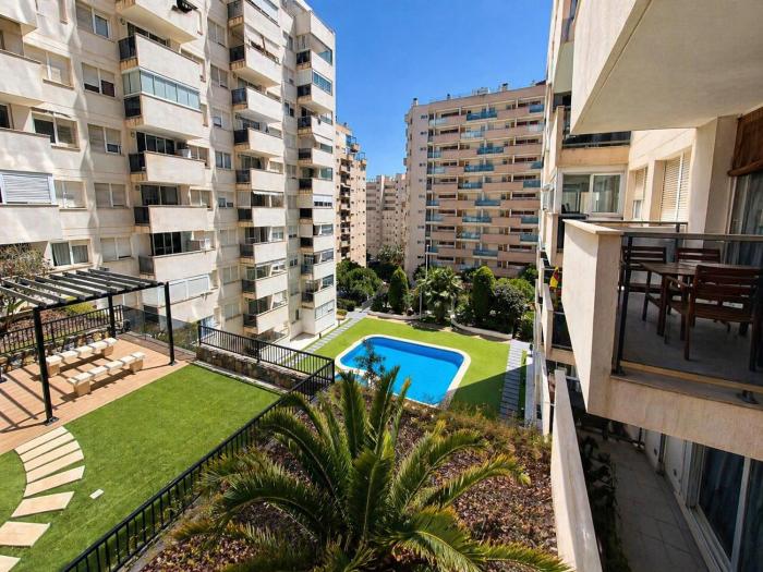 Modern 1 Bedroom Apartment with Pool and Free Parking Benidorm Area