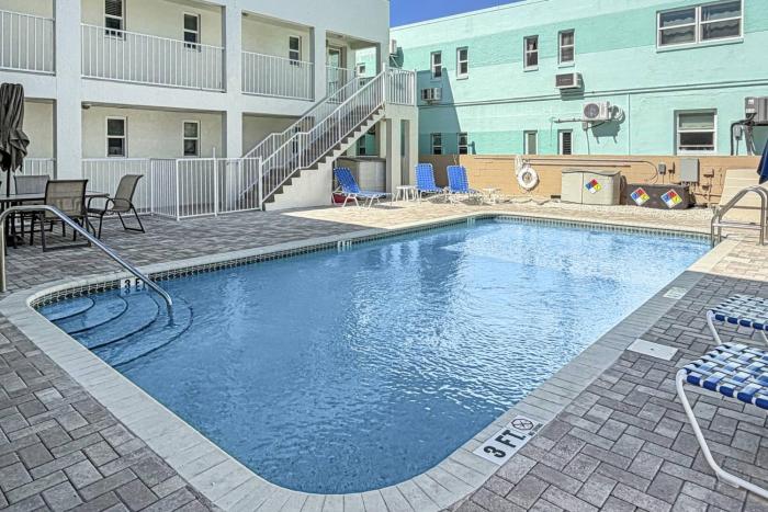 2 - Beach Club At Pass-A-Grille