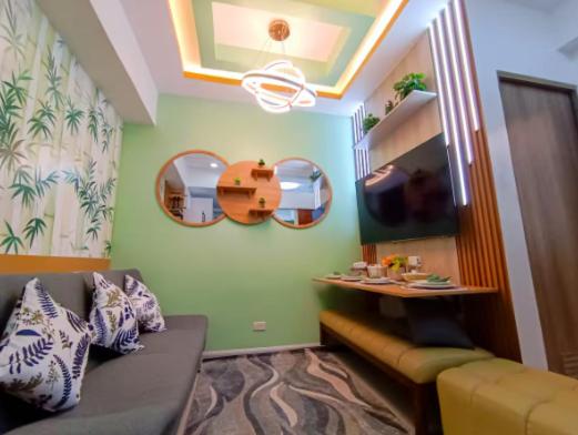Cozy Home View 2-Bedroom near MOA, NAIA, PICC, Star City, US Embassy, & World Trade Center