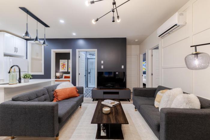 The Urban Haven: 4BR in Plateau MTL
