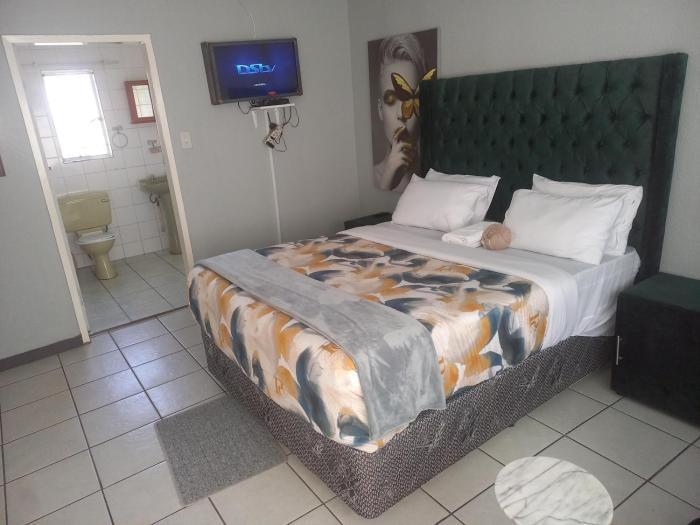 Urban Escape Day and Night Guest House