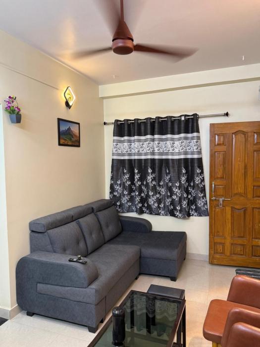 Stylish 1BHK Retreat Cozy Comfortable
