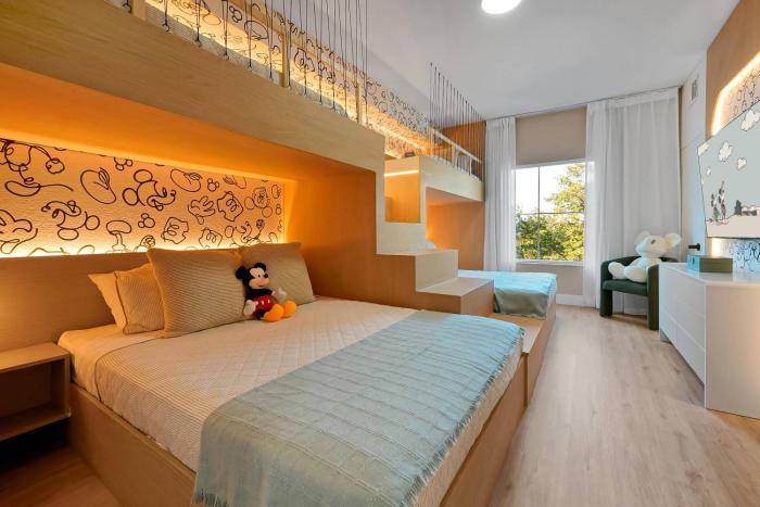 Magical Mickey Retreat Lake Buena Vista Shuttle