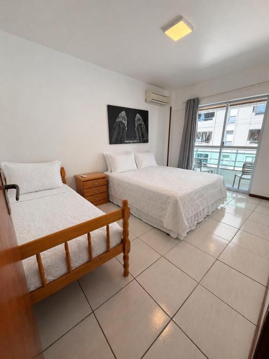 Apê 2 quartos • Praia Central • ótima localização
