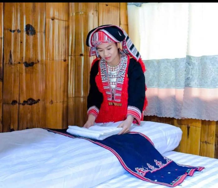 Bậc Thang Vàng Homestay