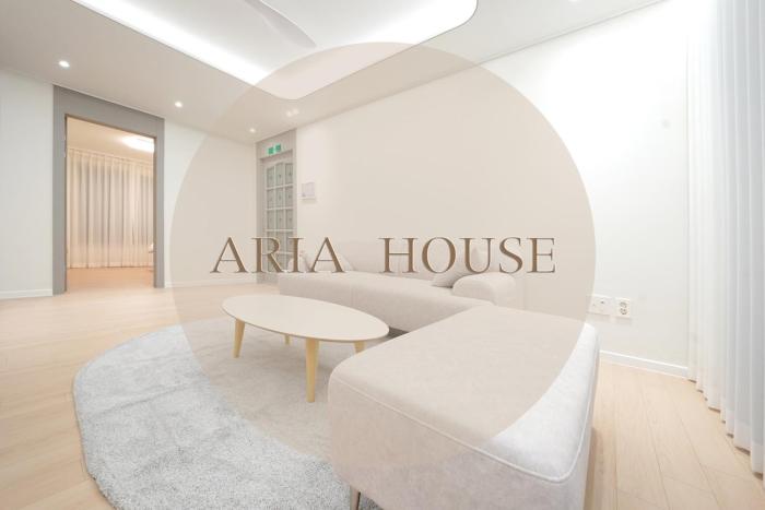 Aria House