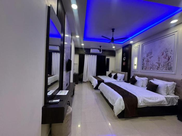 The Royal Dining Restaurant & Motel