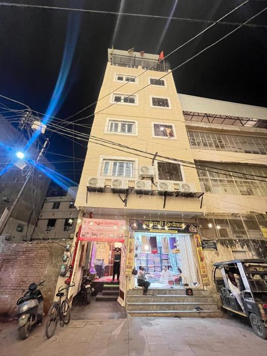 Maa Prabha Courtyard