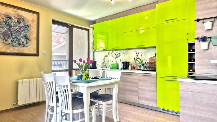 The Violet Bloom Parkside Apartment in Geo Milev by KeyBox