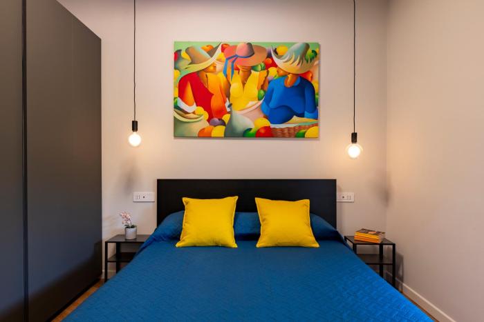 10 from the Sea, Elegant Loft with Private Veranda