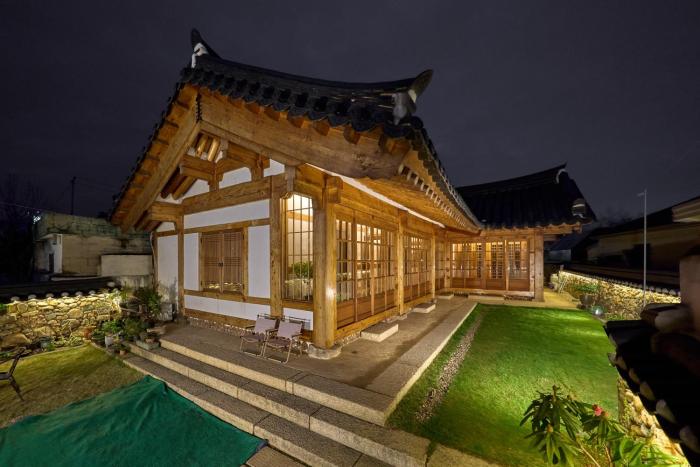 Hanok Moonstay
