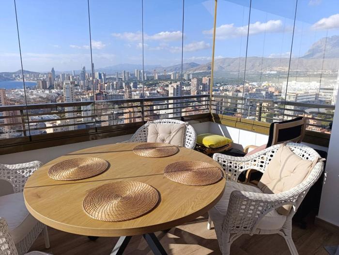 Fantástico ÁTICO en Benidorm Levante