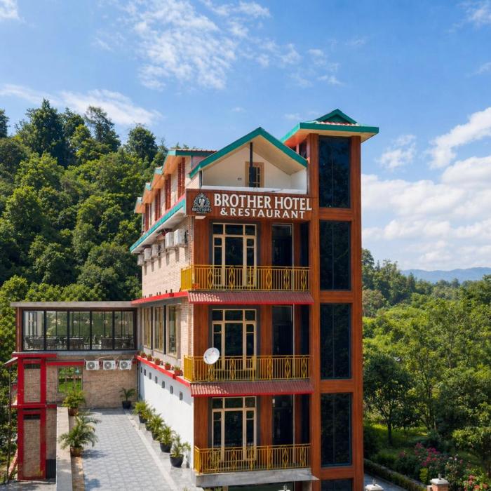 Brothers Hotel & Restaurant Chamakripul