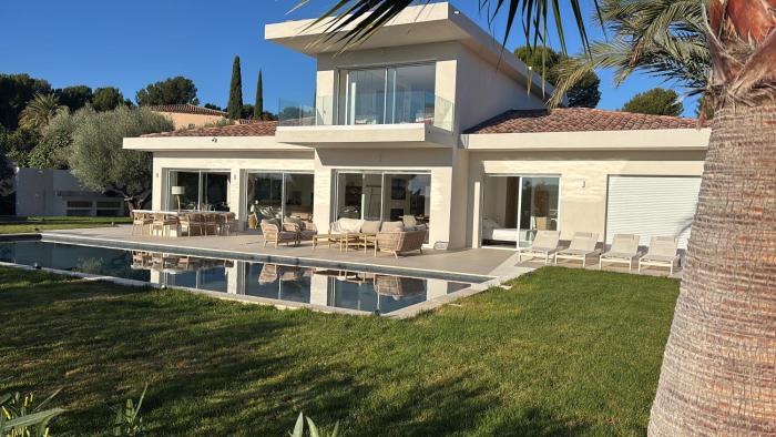 Villa Love Again