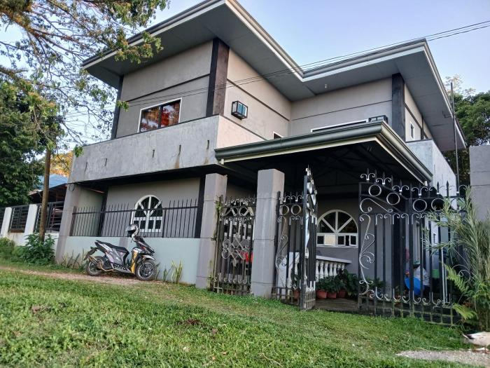Travellers Inn Lumad and Motorbike Rental