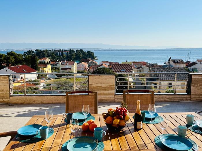160 sqm Sea View Apartment