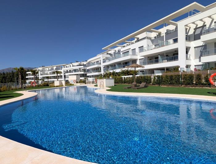 Spa pool gym padel and terrace A119