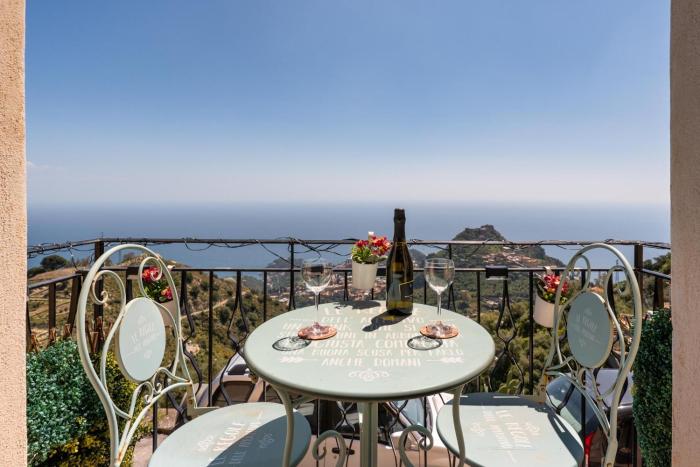 GuestHost - ViDa Home - Panoramic View Apartment