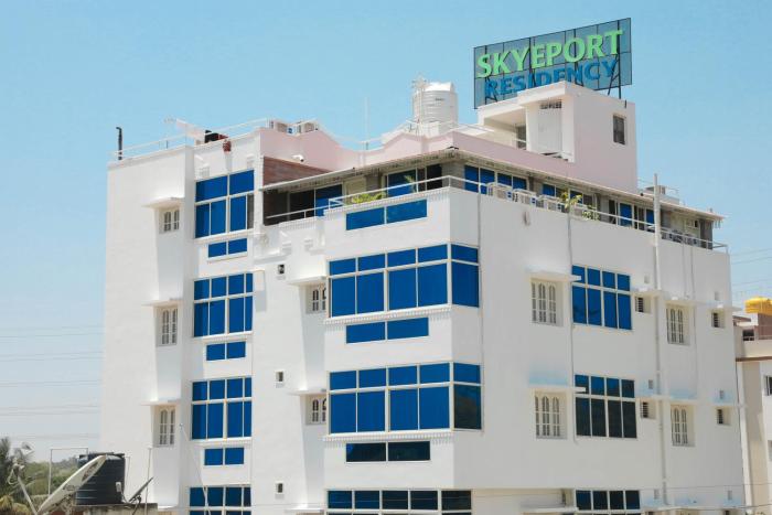 Cosy 1 bhk for relocation & long stay near Airport