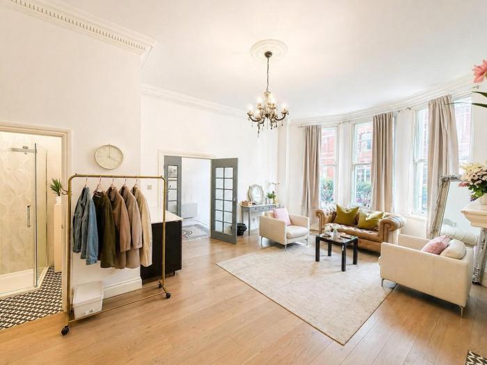Notting Hill & Hyde Park Chic Retreat Sleeps 4