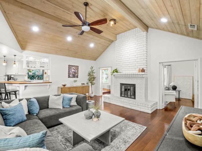 The Del Mar Haven - Luxurious Retreat in Fresno