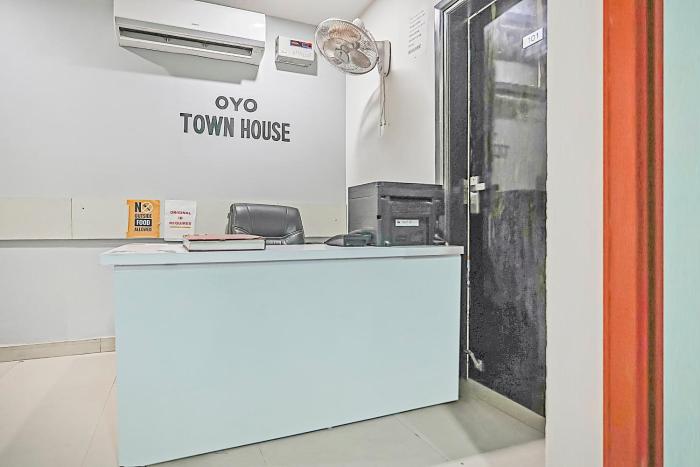 Hotel O S. Gambhir Hotel