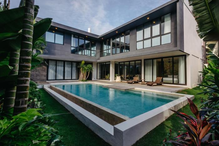 Chers Villa - 5BR Infinity Pool, 10 Min Seminyak