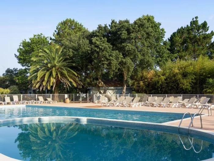 Appartement confortable avec terrasse - 4 pers. - FR-1-878-58