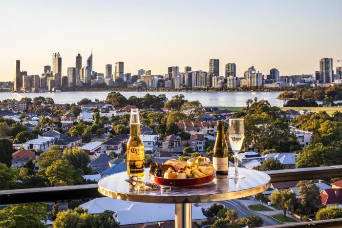Metro Hotel Perth