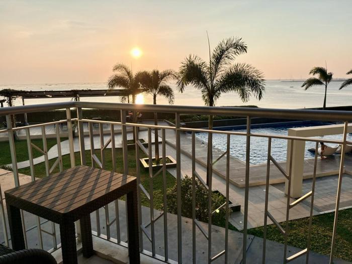 Stunning Manila Bay Waterfront Suite