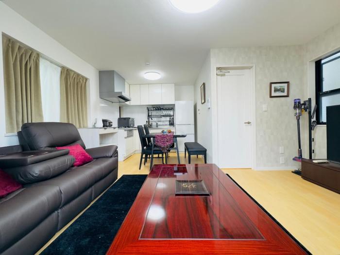 NEW OPEN ! 6 SIMONS DOUBLE BEDS! LUXURY STAY at TOKYO SKYTREE ASAKUSA AREA