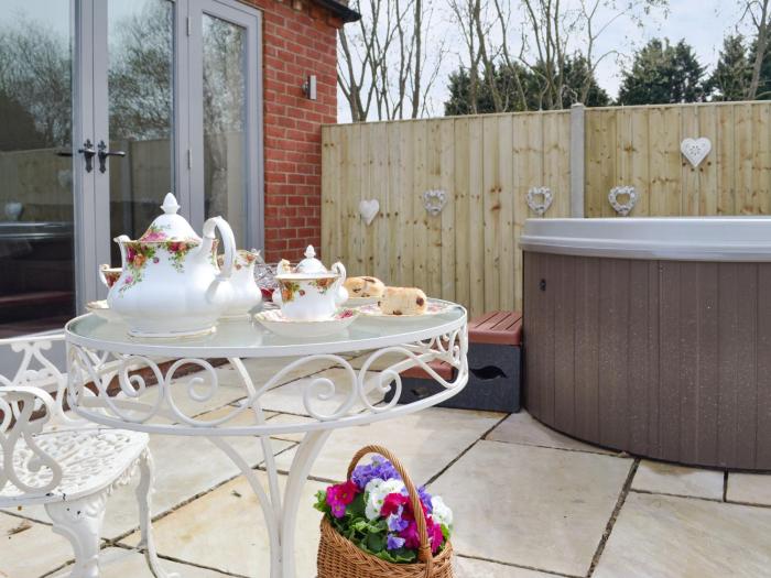 Hares Home - Uk10757