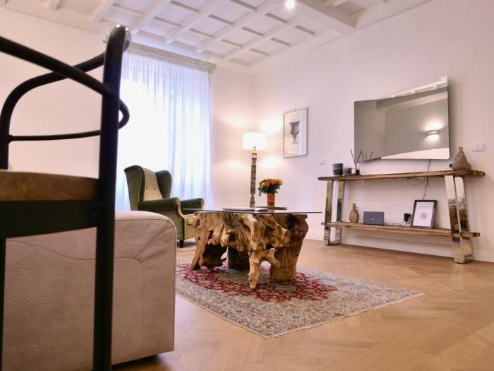 Helmirage suite Trevi