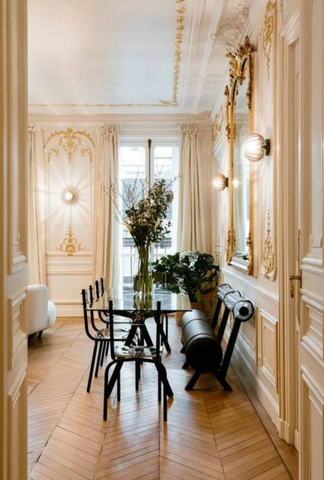 Marie Antoinette with Terrace 80m2