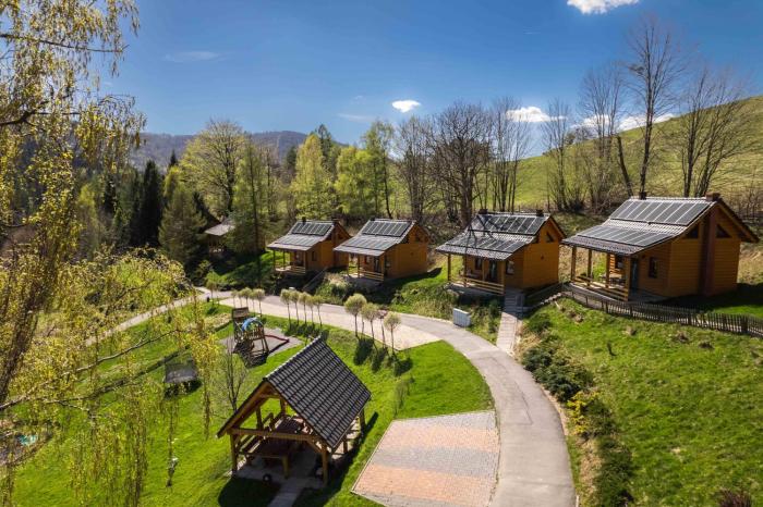 Rodzinne domki pod Jaworem - z placem zabaw, ogniskiem