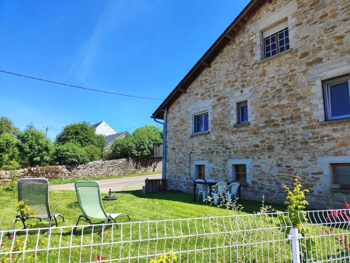 Gîte cosy avec jardin privé près du canyon de Bozouls