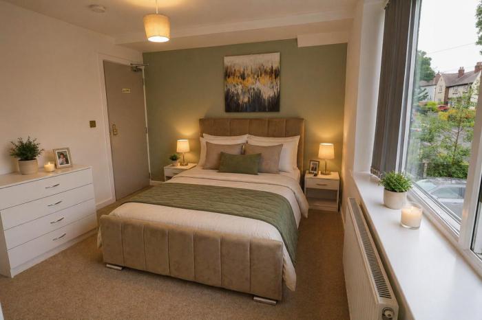 Deluxe Double 6 Suite Comfort, Style & Privacy
