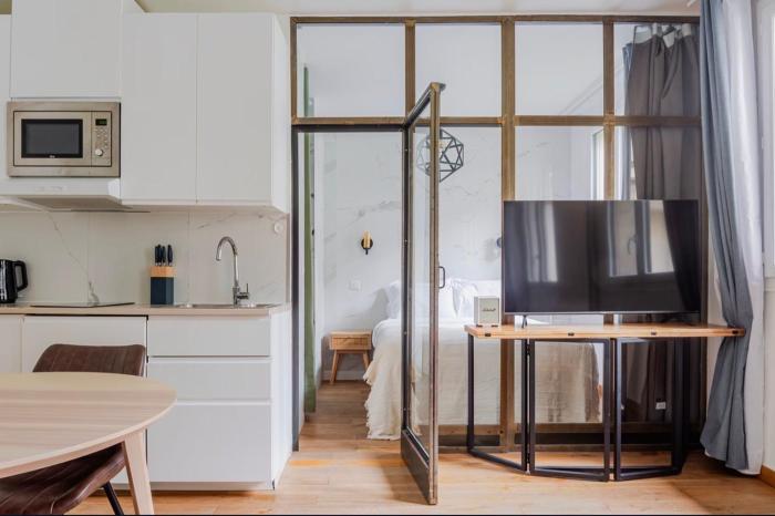 Prestige Suite Avenue Montaigne Paris
