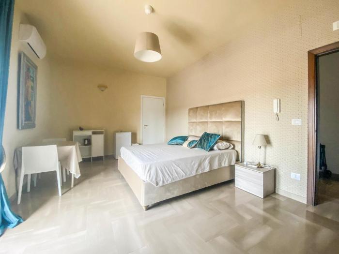 Blue Room - Camera Matrimoniale con Garage Privato