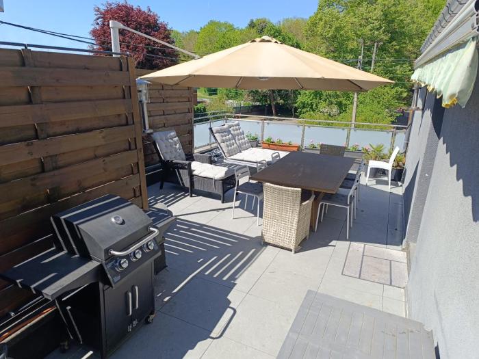 liège 4420 rue jean Jaurès 45 grande maison joyeuse avec terrasse 30m2 pour 8 personnes maximum