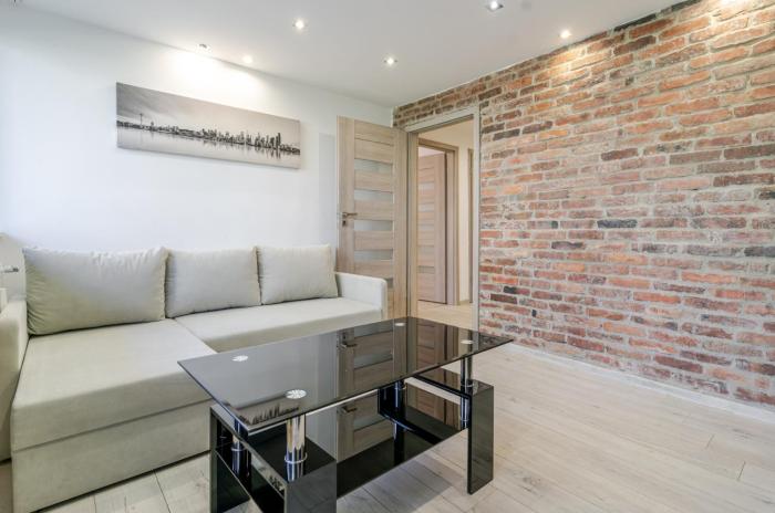 Piastów Comfort Apartment by BookingHost