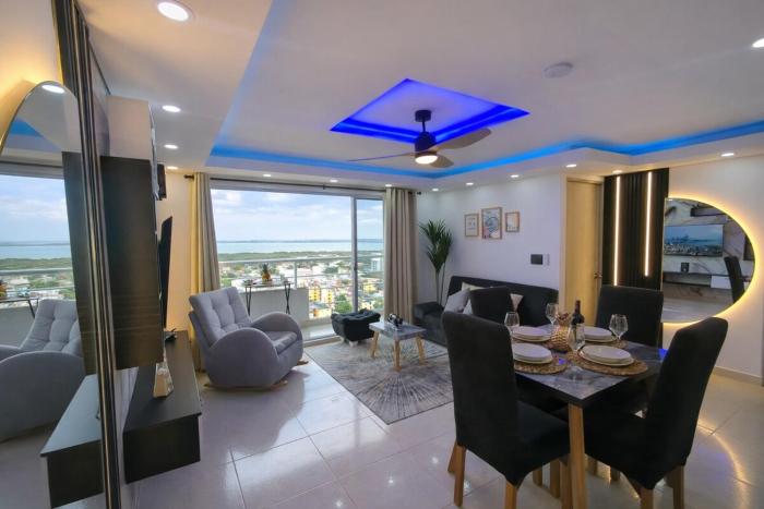 18th-Floor Apartment with a View, 3 Bedrooms, Near the Airport