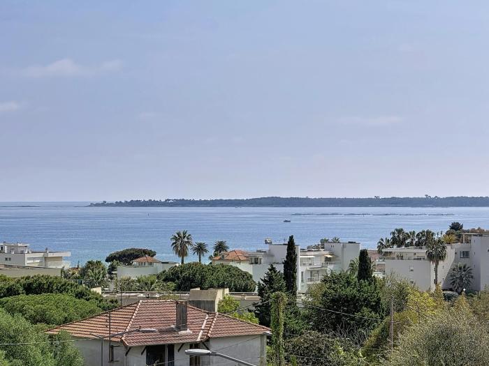Lumineux 3 pièces vue mer