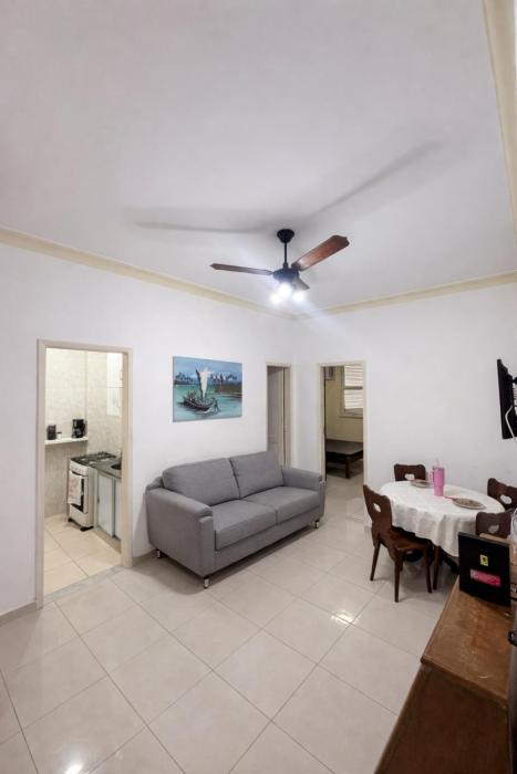 Apartamento quadra atras da praia