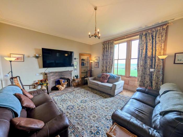5 Bed in Melrose oc-89348